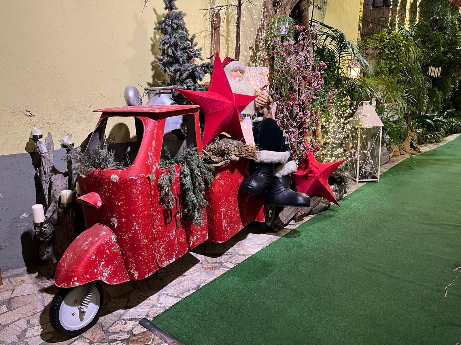 Decorazioni natalizie artigianali fatte a mano